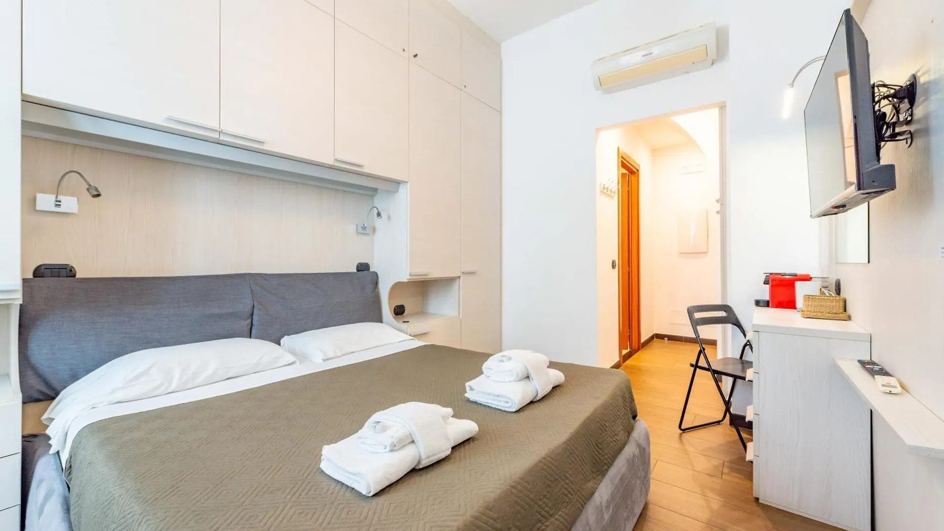 Affittacamere Hotel Andenis Tiber House Roma