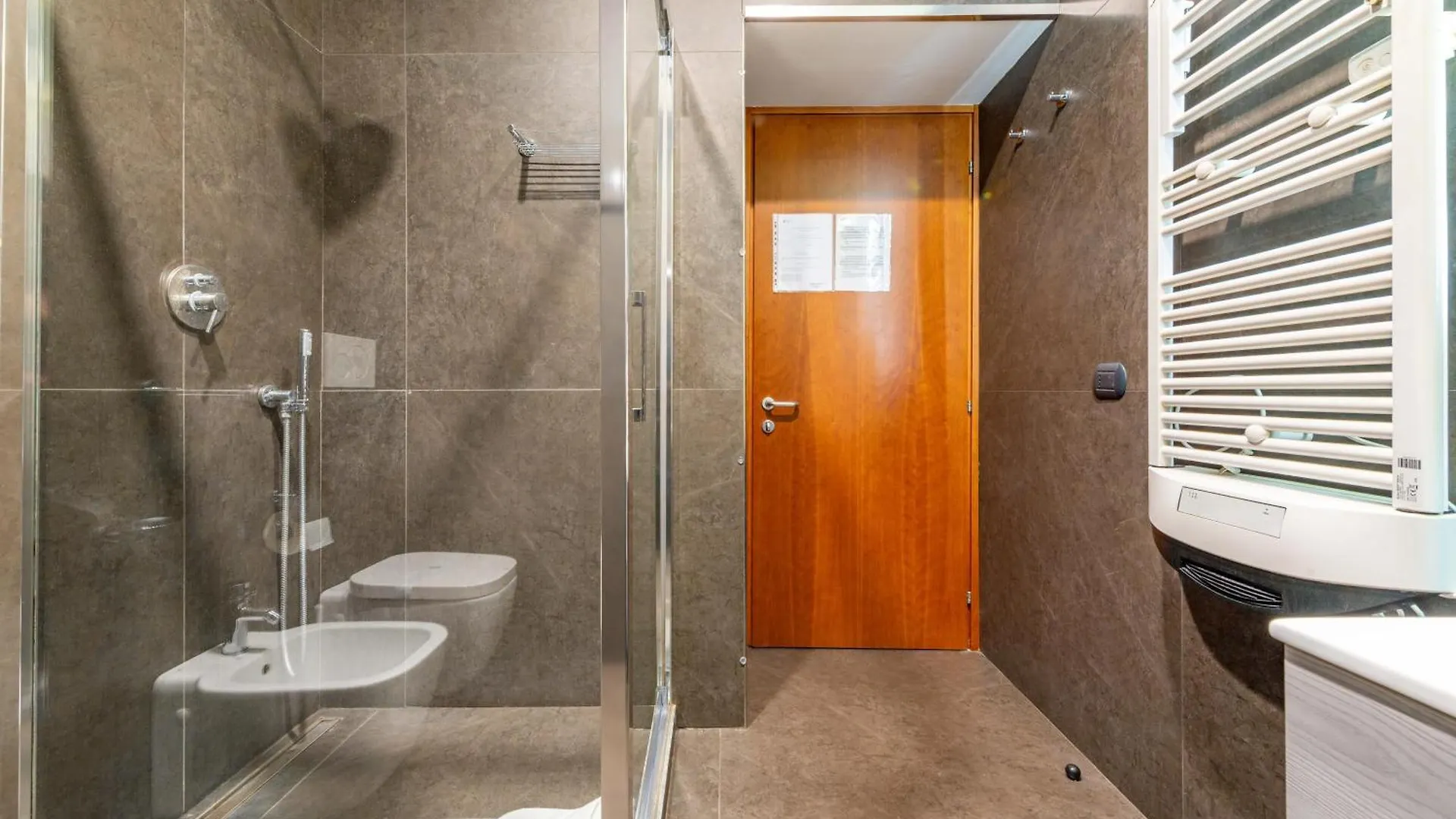 Andenis Tiber House Hotel Rome Guest house