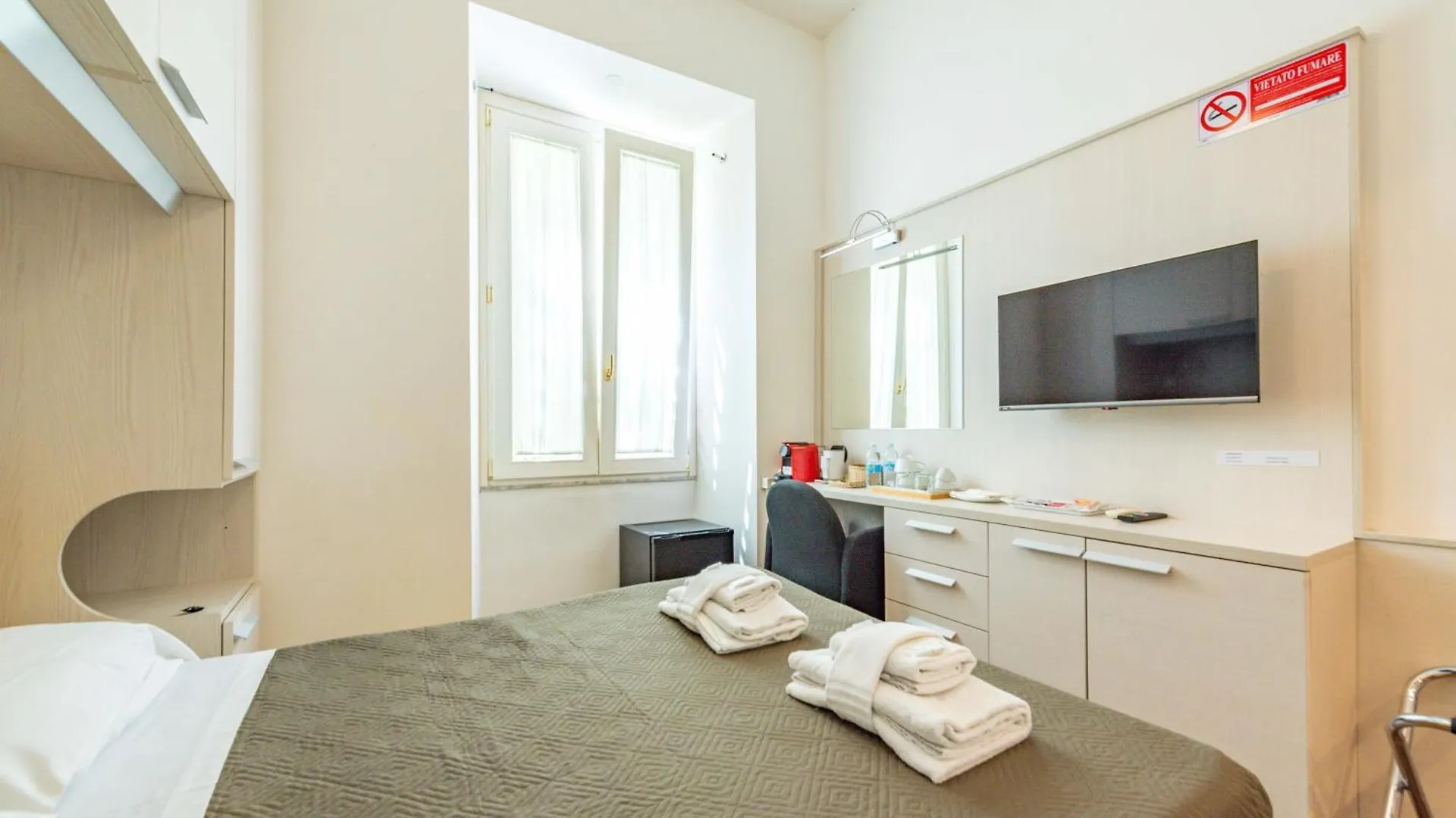 Guest house Andenis Tiber House Hotel Rome Italy