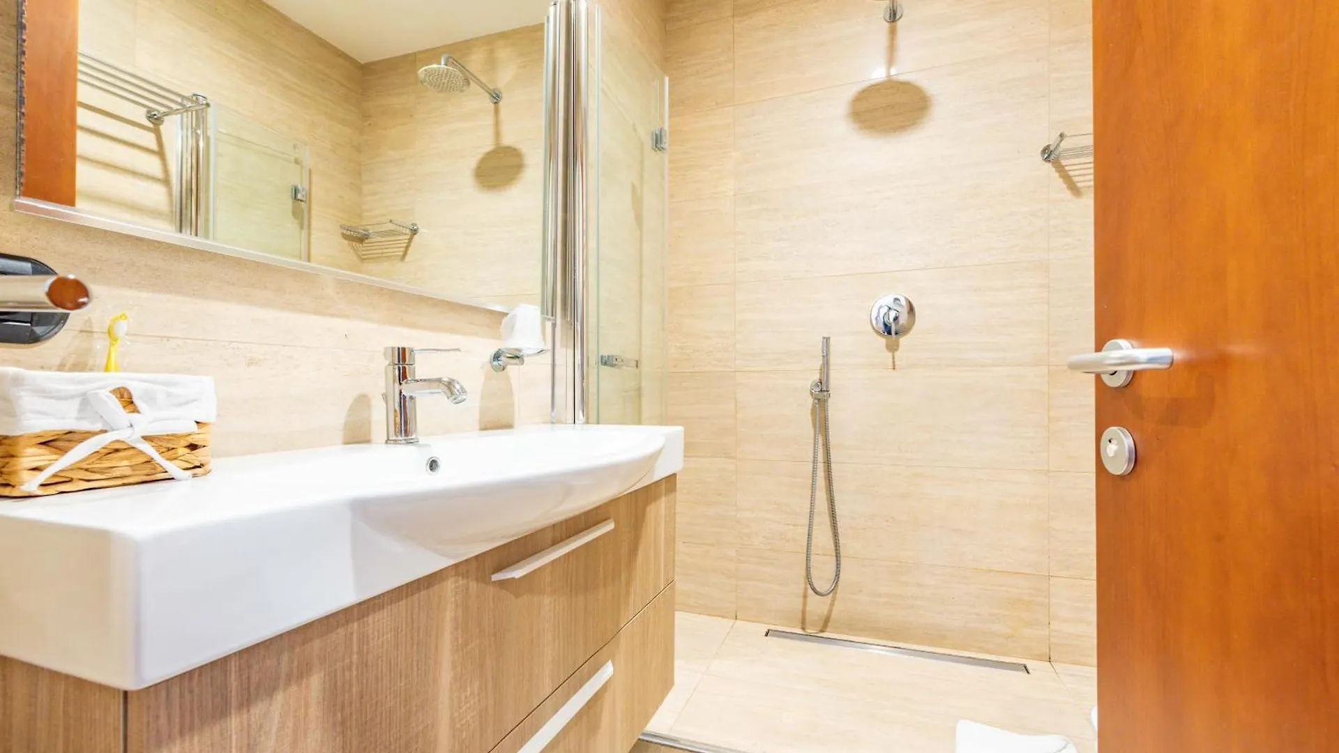 Guest house Andenis Tiber House Hotel Rome Italy