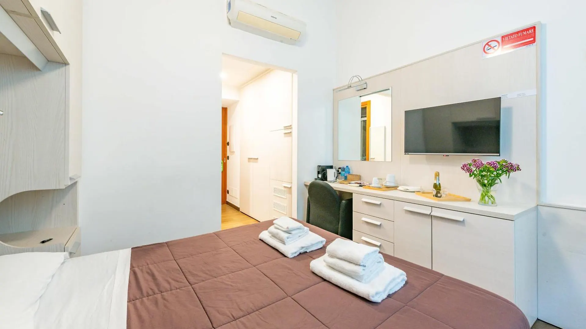 Andenis Tiber House Hotel Rome